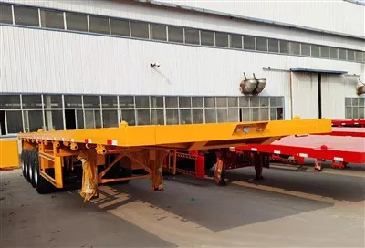 Може ли полуремарке с бордова платформа да бъде персонализирано?